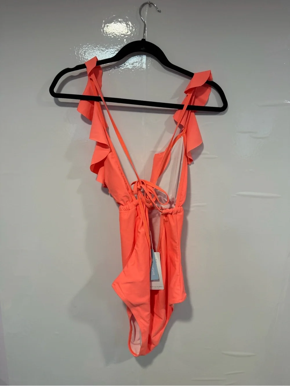NWT Cupshe‎ Ruffled V-Neck One-Piece Swimsuit in Coral